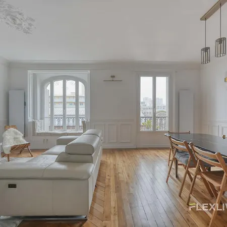 Flexliving - Bedroom - Vincent Auriol Nyaraló